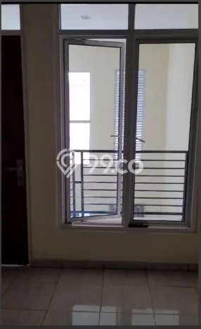 Dijual Cepat Rumah Strategis LT 96m2 LB 160m2 di Jakarta Barat Cocok untuk Hunian Dijual Cepat Rumah Strategis LT 96m2 LB 160m2 di Jakarta Barat Cocok untuk Hunian