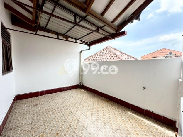 Rumah Modern 6 KT LT 252m2 di Batam Centre Rumah Modern 6 KT LT 252m2 di Batam Centre