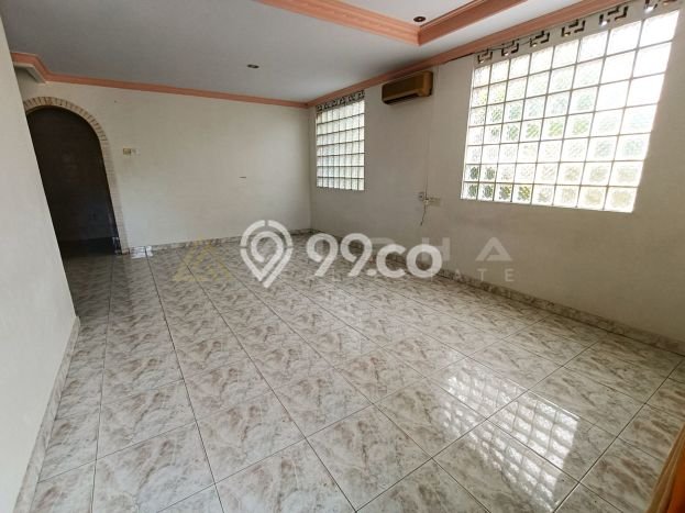Rumah area , 4 KT, Lingkungan Asri, Luas 127m2m² Bangunan 150m2m² Rumah area , 4 KT, Lingkungan Asri, Luas 127m2m² Bangunan 150m2m²