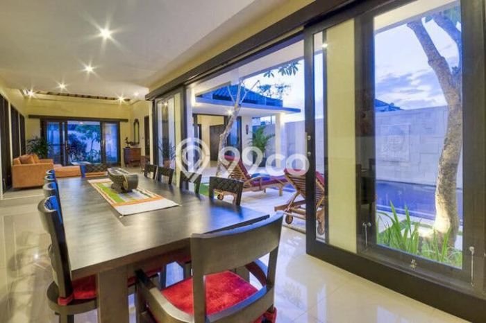 Vila di Kerobokan, Luas 400m², Lokasi Strategis Vila di Kerobokan, Luas 400m², Lokasi Strategis