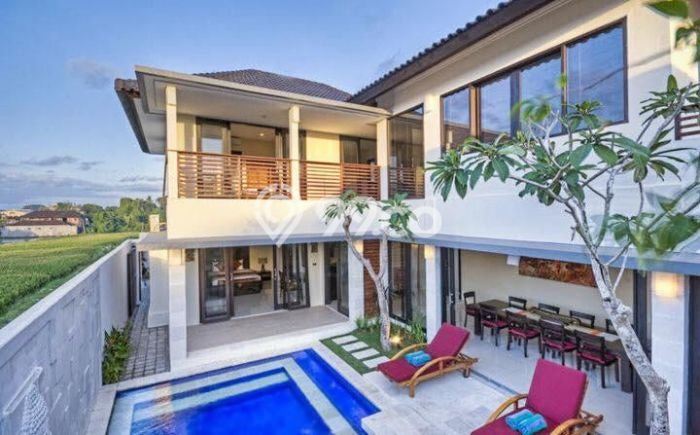 Vila di Kerobokan, Luas 400m², Lokasi Strategis Vila di Kerobokan, Luas 400m², Lokasi Strategis
