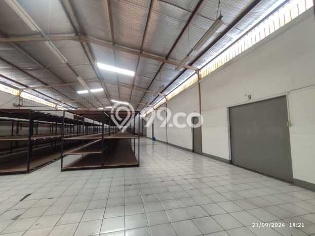 Unit Komersial Disewakan di Kopo di Area Ramai & Strategis Unit Komersial Disewakan di Kopo di Area Ramai & Strategis