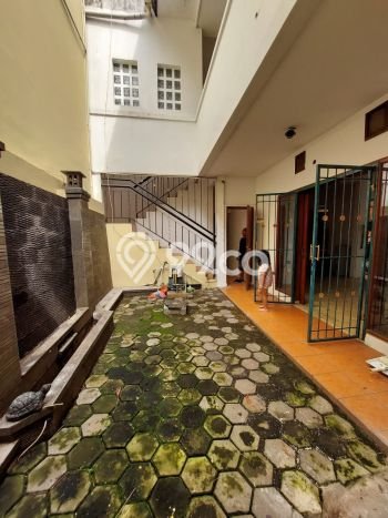 Rumah LT 260m² / LB 350m² One Gate System di Pasteur, Bandung Rumah LT 260m² / LB 350m² One Gate System di Pasteur, Bandung