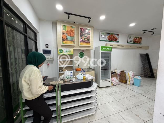 Ruko untuk Disewa di Pusat Bandung Luas Bangunan 100m2 Ruko untuk Disewa di Pusat Bandung Luas Bangunan 100m2