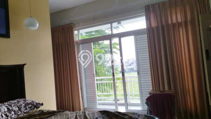 Rumah Elit Modern Siap Huni di Buah Batu Bandung Rumah Elit Modern Siap Huni di Buah Batu Bandung