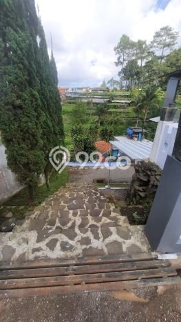 LOKASI TERBAIK! Vila di , Luas 573m2m², Lokasi Premium dengan jalan mudah LOKASI TERBAIK! Vila di , Luas 573m2m², Lokasi Premium dengan jalan mudah