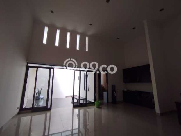 Rumah kawasan Batununggal, Siap Huni, 2 KM, Dekat Batununggal, Bandung, Bandung, LT 244m2m² Bangunan 160m2m² Rumah kawasan Batununggal, Siap Huni, 2 KM, Dekat Batununggal, Bandung, Bandung, LT 244m2m² Bangunan 160m2m²