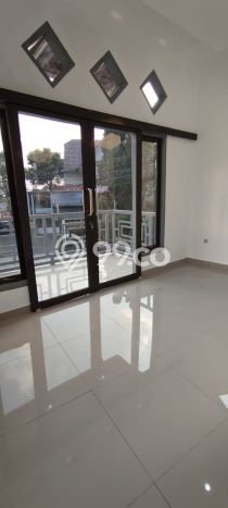 Ruko Dijual di Bandung LT 56m2 & LB 100m2 Lokasi Terbaik! Ruko Dijual di Bandung LT 56m2 & LB 100m2 Lokasi Terbaik!