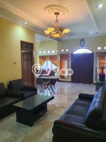 Dijual Rumah Premium dengan Fasilitas Sekitar Komplit di Ciracas, Jakarta Timur Dijual Rumah Premium dengan Fasilitas Sekitar Komplit di Ciracas, Jakarta Timur