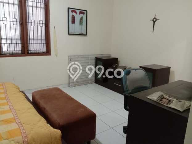 Rumah Strategis area Legenda Wisata, Bogor, LT 206m² LB 250m² - BISA KPR! Rumah Strategis area Legenda Wisata, Bogor, LT 206m² LB 250m² - BISA KPR!
