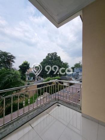 Rumah Luxury Modern Tanpa Renovasi di Ciganjur Jakarta Selatan Rumah Luxury Modern Tanpa Renovasi di Ciganjur Jakarta Selatan