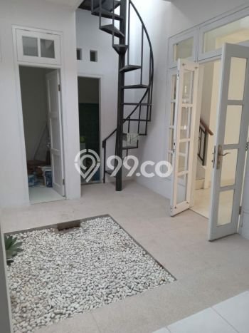DIJUAL CEPAT! Rumah Nyaman di Kota Wisata, Bogor, LT 119m² LB 100m² Bisa Nego! DIJUAL CEPAT! Rumah Nyaman di Kota Wisata, Bogor, LT 119m² LB 100m² Bisa Nego!