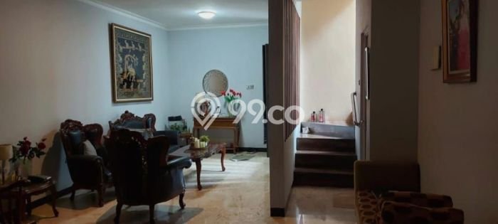 SEGERA MILIKI! Rumah di Kota Wisata, Bogor, LT 220m² Bangunan 340m² SEGERA MILIKI! Rumah di Kota Wisata, Bogor, LT 220m² Bangunan 340m²