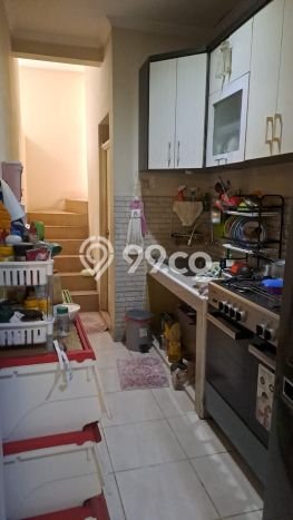 Rumah LT 180m² Semi Furnished di Lokasi Prestisius Kota Wisata, Bogor Rumah LT 180m² Semi Furnished di Lokasi Prestisius Kota Wisata, Bogor