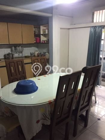 Siap Huni Hunian Elit 10 Kamar di Tebet Dekat ke Mana Saja Siap Huni Hunian Elit 10 Kamar di Tebet Dekat ke Mana Saja