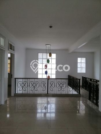 For Sale! Luxury House LT 300m2 Desain Modern di Cibubur For Sale! Luxury House LT 300m2 Desain Modern di Cibubur