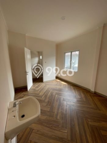 Dijual Rumah 3 KT di Cibubur, Bekasi - Luas Tanah 120m² Dijual Rumah 3 KT di Cibubur, Bekasi - Luas Tanah 120m²