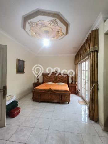 For Sale! Luxury House LT 300m2 Desain Modern di Kota Wisata For Sale! Luxury House LT 300m2 Desain Modern di Kota Wisata
