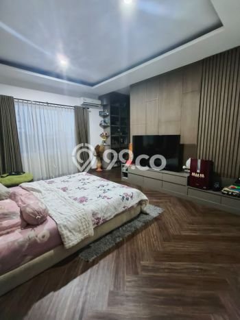 For Sale! Luxury House LT 162m2 Desain Elegan di Kota Wisata For Sale! Luxury House LT 162m2 Desain Elegan di Kota Wisata