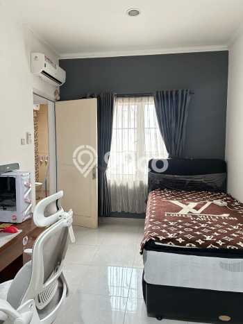 For Sale Hunian Rumah Terawat 4 Kamar di Kota Wisata, Bogor For Sale Hunian Rumah Terawat 4 Kamar di Kota Wisata, Bogor