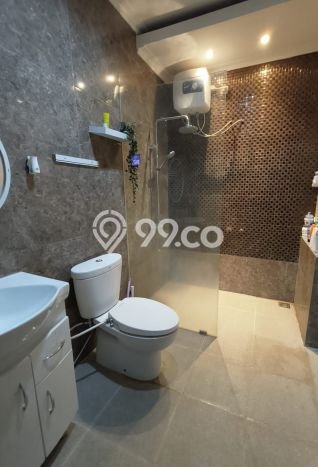 For Sale! Luxury House LT 162m2 Desain Elegan di Kota Wisata For Sale! Luxury House LT 162m2 Desain Elegan di Kota Wisata