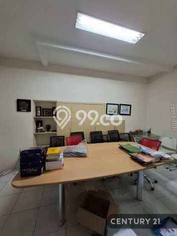 Ruko For Rent Kawasan Bintaro, Luas 204m², Area Strategis Ruko For Rent Kawasan Bintaro, Luas 204m², Area Strategis