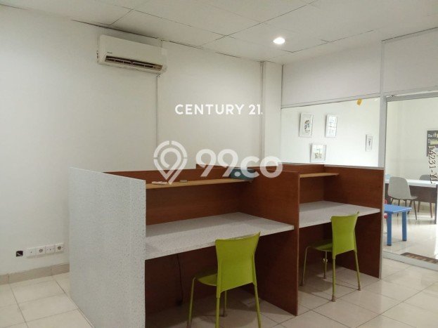 KAWASAN PREMIUM! Ruko di , Luas 250m2m², Area Komersial KAWASAN PREMIUM! Ruko di , Luas 250m2m², Area Komersial
