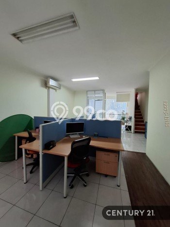 Ruko For Rent Kawasan Bintaro, Luas 204m², Area Strategis Ruko For Rent Kawasan Bintaro, Luas 204m², Area Strategis