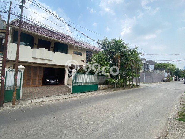 Siap Huni Rumah Mewah 5 Kamar di Kebayoran Baru Dekat ke Mana Saja Siap Huni Rumah Mewah 5 Kamar di Kebayoran Baru Dekat ke Mana Saja
