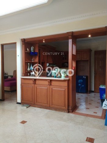Rumah Luxury Modern Tanpa Renovasi di Pejaten Jakarta Selatan Rumah Luxury Modern Tanpa Renovasi di Pejaten Jakarta Selatan