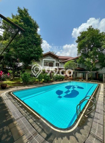 Rumah Elit Modern Siap Huni di Pondok Indah Jakarta Selatan Rumah Elit Modern Siap Huni di Pondok Indah Jakarta Selatan