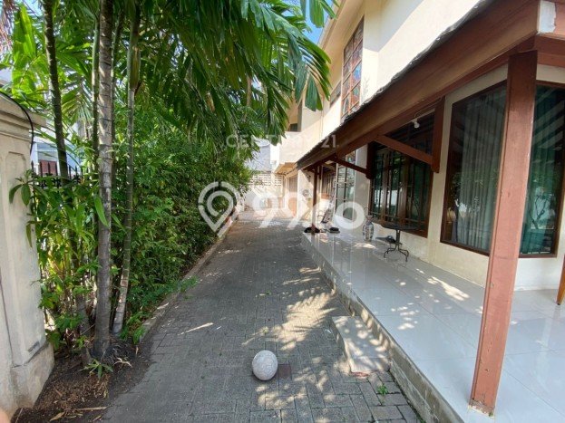 Siap Huni Rumah Mewah 5 Kamar di Kebayoran Baru Dekat ke Mana Saja Siap Huni Rumah Mewah 5 Kamar di Kebayoran Baru Dekat ke Mana Saja