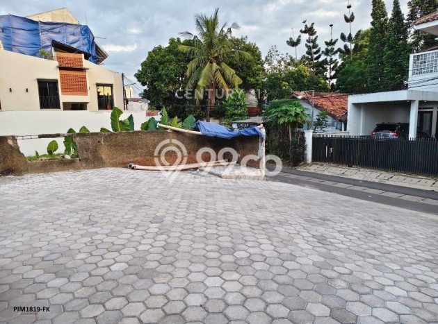Tanah Siap Bangun Dijual di Jakarta Selatan Punya Luas 336m2 Tanah Siap Bangun Dijual di Jakarta Selatan Punya Luas 336m2
