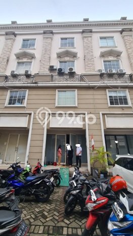 Dijual! Ruko di Green Lake City Jakarta Barat LT 67m2 / LB 268m2 Kawasan Bisnis Dijual! Ruko di Green Lake City Jakarta Barat LT 67m2 / LB 268m2 Kawasan Bisnis