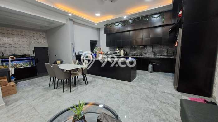 Rumah Mewah Siap Huni LT 270m2 di Cileungsi, Bogor Rumah Mewah Siap Huni LT 270m2 di Cileungsi, Bogor