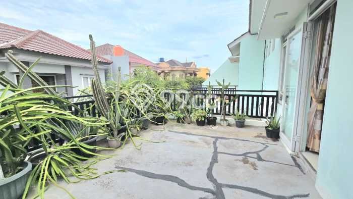 Siap Huni Hunian Elit 5 Kamar di Cakung Dekat ke Mana Pun Siap Huni Hunian Elit 5 Kamar di Cakung Dekat ke Mana Pun