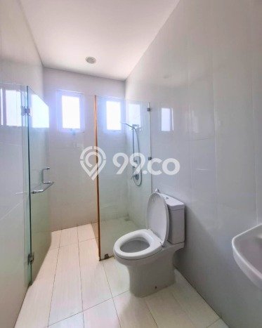 Rumah Elit LB 240m2 Siap Huni Desain Elegan di Jakarta Garden City, Jakarta Timur Rumah Elit LB 240m2 Siap Huni Desain Elegan di Jakarta Garden City, Jakarta Timur