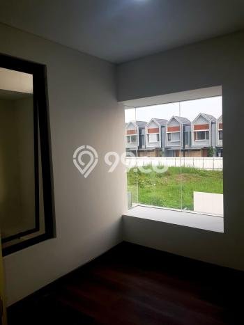 For Sale Rumah 3 Kamar Lokasi Strategis Nyaman dan Strategis di Tangerang For Sale Rumah 3 Kamar Lokasi Strategis Nyaman dan Strategis di Tangerang