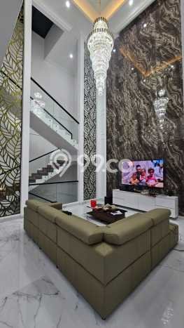 Jual Rumah Luas Megah Dengan View Cantik di Gading Serpong, Tangerang Jual Rumah Luas Megah Dengan View Cantik di Gading Serpong, Tangerang