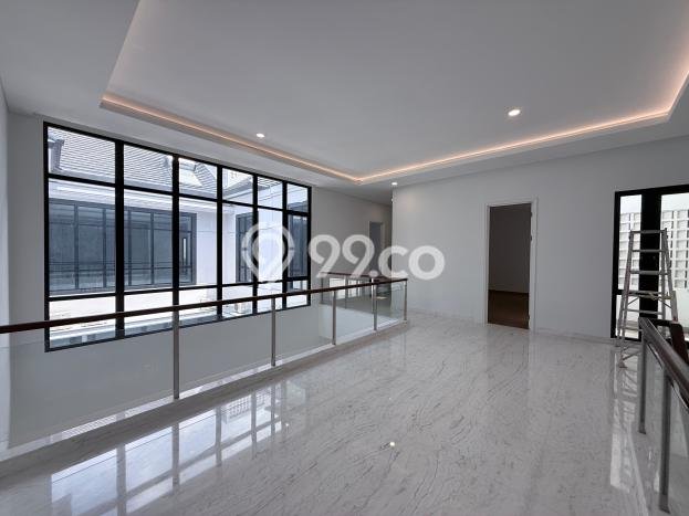 Rumah Luxury Modern Siap Huni di Gading Serpong Tangerang Rumah Luxury Modern Siap Huni di Gading Serpong Tangerang