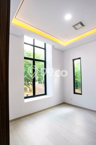 Jual Rumah Luas Megah Dengan View Eksklusif di BSD, Tangerang Jual Rumah Luas Megah Dengan View Eksklusif di BSD, Tangerang