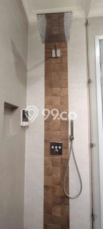 Rumah Mewah LB 200m2 Siap Pakai Desain Elegan di BSD, Tangerang Rumah Mewah LB 200m2 Siap Pakai Desain Elegan di BSD, Tangerang