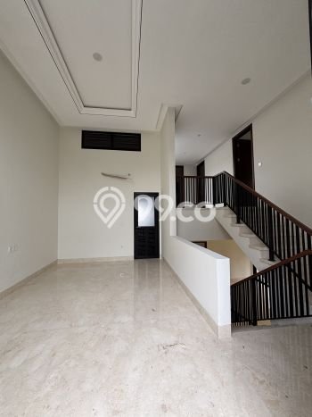 Ready to Use! Premium House LT 247m2 Desain Modern di BSD Ready to Use! Premium House LT 247m2 Desain Modern di BSD