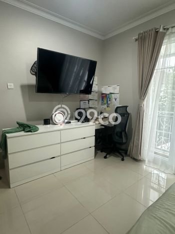 Rumah Elit Modern Tanpa Renovasi di Gading Serpong Tangerang Rumah Elit Modern Tanpa Renovasi di Gading Serpong Tangerang