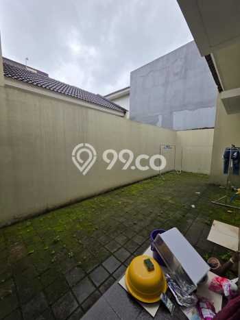 Ready to Use! Luxury House LT 240m2 Desain Elegan di Gading Serpong Ready to Use! Luxury House LT 240m2 Desain Elegan di Gading Serpong