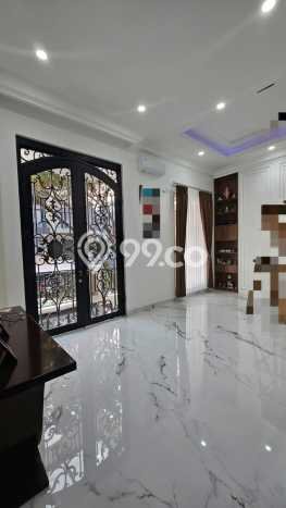 Jual Rumah Luas Megah Dengan View Cantik di Gading Serpong, Tangerang Jual Rumah Luas Megah Dengan View Cantik di Gading Serpong, Tangerang