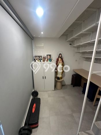 Rumah Modern 1 KT di BSD Tangerang Semi Furnished Rumah Modern 1 KT di BSD Tangerang Semi Furnished