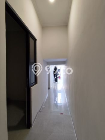 Rumah Luxury Modern Tanpa Renovasi di Sutorejo Surabaya Rumah Luxury Modern Tanpa Renovasi di Sutorejo Surabaya