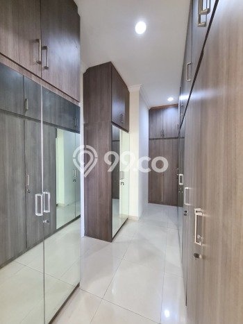 Rumah Disewakan Jakarta Utara LT 300m2 LB 300m2 Area Pantai Indah Kapuk Rumah Disewakan Jakarta Utara LT 300m2 LB 300m2 Area Pantai Indah Kapuk
