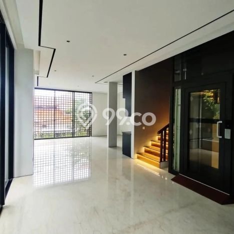 For Sale! Premium House LT 200m2 Desain Elegan di Pondok Indah For Sale! Premium House LT 200m2 Desain Elegan di Pondok Indah